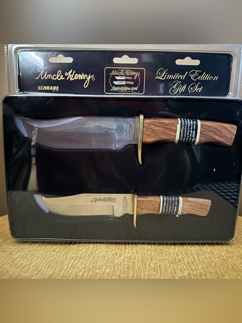 Schrade Uncle Henry Limited Edition 2016 Wood Handle Knife Set - 2-Pack